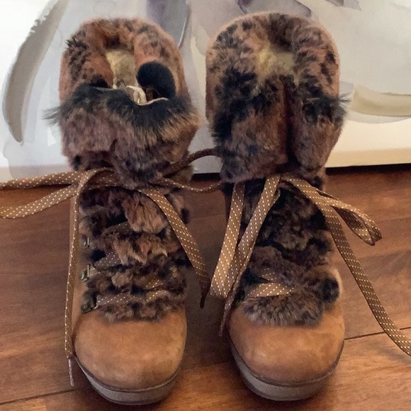 Cougar Shoes - Waterproof Suede Bootie with Fur